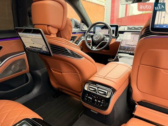 Чорний Мерседес С Клас, об'ємом двигуна 3.98 л та пробігом 62 тис. км за 129900 $, фото 63 на Automoto.ua