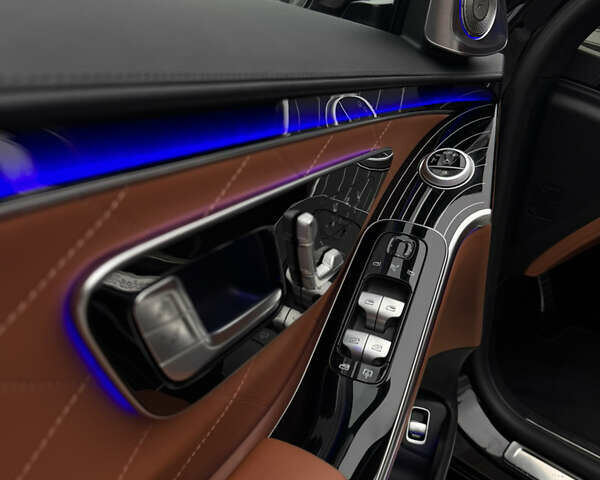 Черный Мерседес С Класс, объемом двигателя 3.98 л и пробегом 96 тыс. км за 107700 $, фото 18 на Automoto.ua