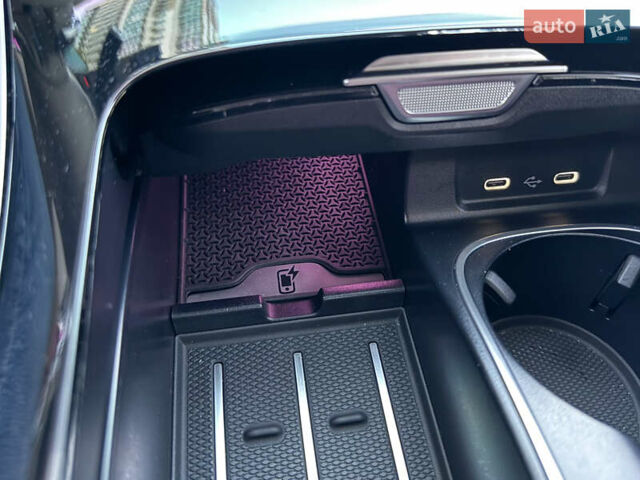 Черный Мерседес С Класс, объемом двигателя 3 л и пробегом 52 тыс. км за 130000 $, фото 94 на Automoto.ua