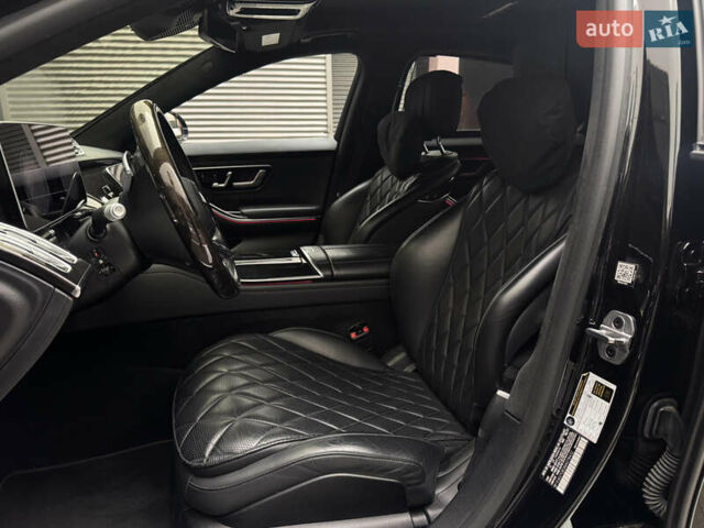 Черный Мерседес С Класс, объемом двигателя 4 л и пробегом 65 тыс. км за 105000 $, фото 32 на Automoto.ua