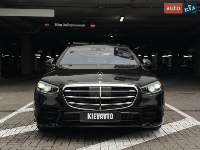 Черный Мерседес С Класс, объемом двигателя 4 л и пробегом 65 тыс. км за 105000 $, фото 2 на Automoto.ua