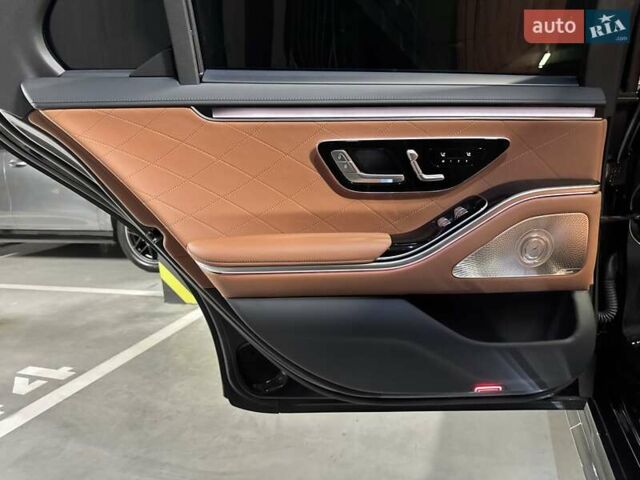 Черный Мерседес С Класс, объемом двигателя 3 л и пробегом 64 тыс. км за 105000 $, фото 23 на Automoto.ua