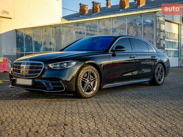 Черный Мерседес С Класс, объемом двигателя 2.93 л и пробегом 73 тыс. км за 110000 $, фото 2 на Automoto.ua