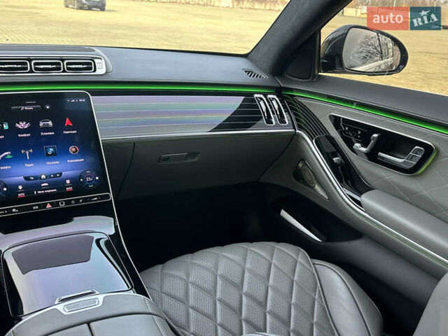 Черный Мерседес С Класс, объемом двигателя 3 л и пробегом 107 тыс. км за 110000 $, фото 17 на Automoto.ua