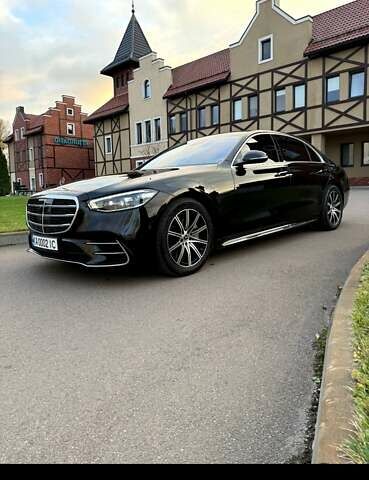 Черный Мерседес С Класс, объемом двигателя 3 л и пробегом 76 тыс. км за 130000 $, фото 2 на Automoto.ua