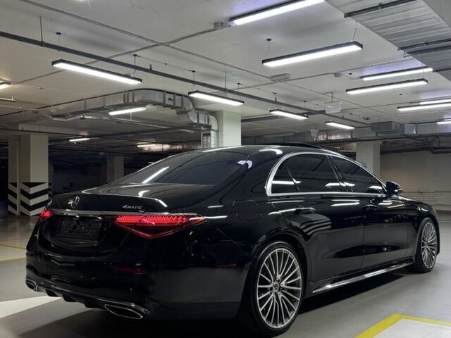 Черный Мерседес С Класс, объемом двигателя 3 л и пробегом 52 тыс. км за 128000 $, фото 3 на Automoto.ua