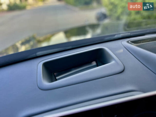 Черный Мерседес С Класс, объемом двигателя 3 л и пробегом 71 тыс. км за 119500 $, фото 58 на Automoto.ua