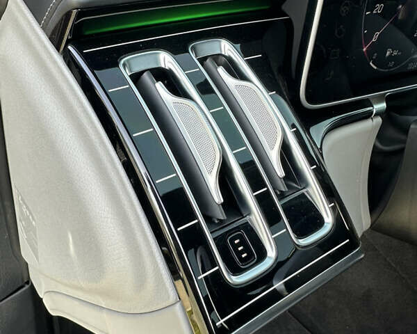 Черный Мерседес С Класс, объемом двигателя 3 л и пробегом 107 тыс. км за 110000 $, фото 19 на Automoto.ua