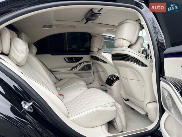 Чорний Мерседес С Клас, об'ємом двигуна 4 л та пробігом 38 тис. км за 134999 $, фото 26 на Automoto.ua