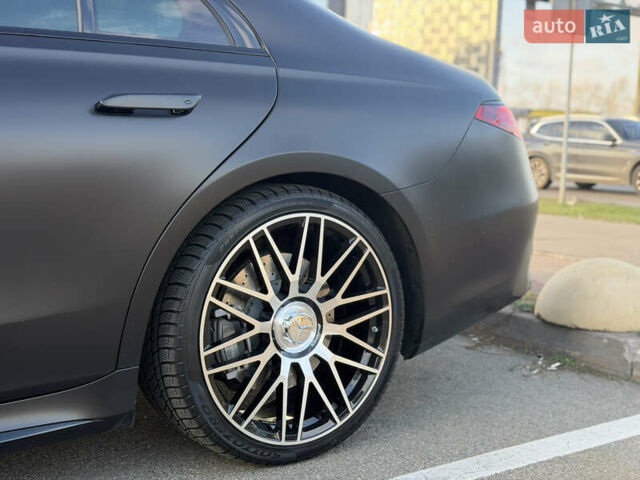 Черный Мерседес С Класс, объемом двигателя 3.98 л и пробегом 36 тыс. км за 110000 $, фото 8 на Automoto.ua