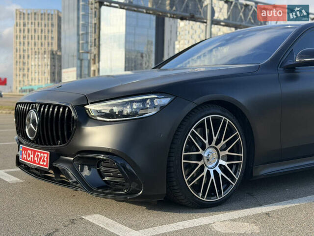 Черный Мерседес С Класс, объемом двигателя 3.98 л и пробегом 36 тыс. км за 110000 $, фото 2 на Automoto.ua