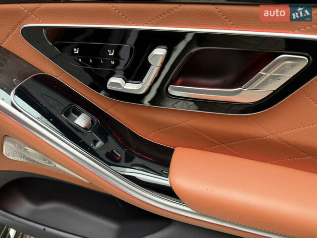 Чорний Мерседес С Клас, об'ємом двигуна 3 л та пробігом 92 тис. км за 95000 $, фото 16 на Automoto.ua