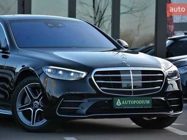 Черный Мерседес С Класс, объемом двигателя 3 л и пробегом 110 тыс. км за 94999 $, фото 1 на Automoto.ua