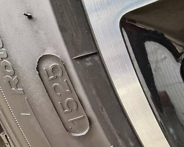 Чорний Мерседес С Клас, об'ємом двигуна 3.98 л та пробігом 62 тис. км за 129900 $, фото 104 на Automoto.ua