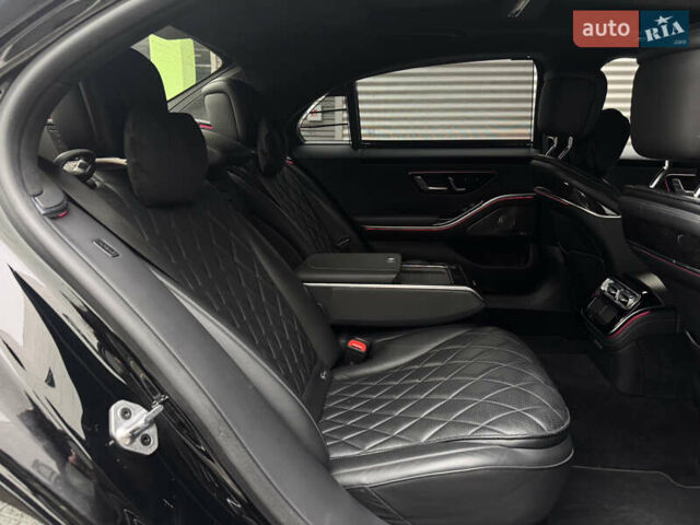 Черный Мерседес С Класс, объемом двигателя 4 л и пробегом 65 тыс. км за 105000 $, фото 35 на Automoto.ua