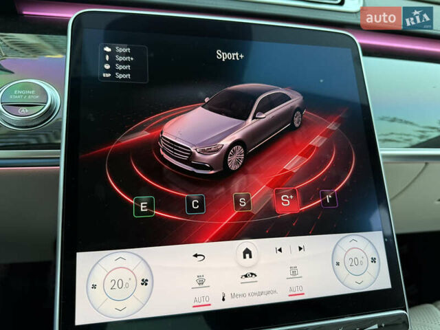 Черный Мерседес С Класс, объемом двигателя 3 л и пробегом 52 тыс. км за 130000 $, фото 92 на Automoto.ua