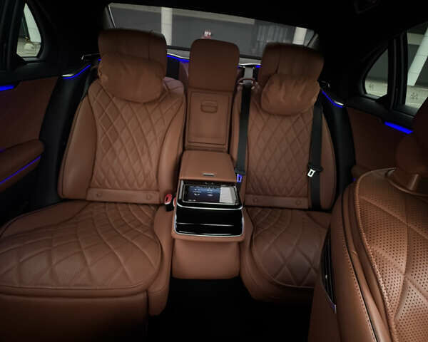 Черный Мерседес С Класс, объемом двигателя 3.98 л и пробегом 96 тыс. км за 107700 $, фото 7 на Automoto.ua