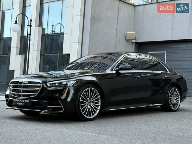 Чорний Мерседес С Клас, об'ємом двигуна 3 л та пробігом 52 тис. км за 135000 $, фото 16 на Automoto.ua