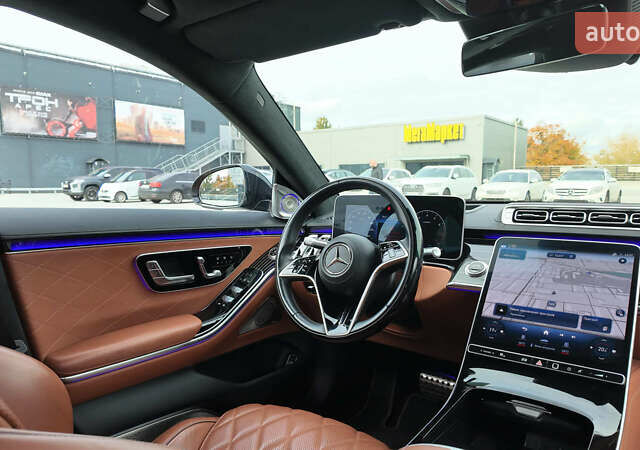 Черный Мерседес С Класс, объемом двигателя 3.98 л и пробегом 96 тыс. км за 92990 $, фото 11 на Automoto.ua