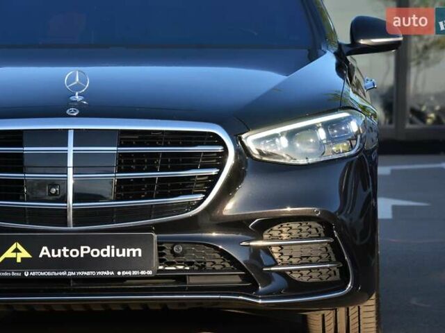 Чорний Мерседес С Клас, об'ємом двигуна 3 л та пробігом 102 тис. км за 98700 $, фото 8 на Automoto.ua