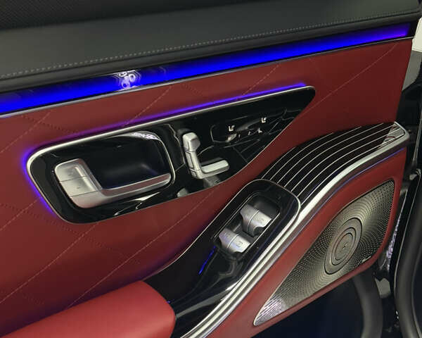 Чорний Мерседес С Клас, об'ємом двигуна 2.93 л та пробігом 130 тис. км за 96000 $, фото 17 на Automoto.ua