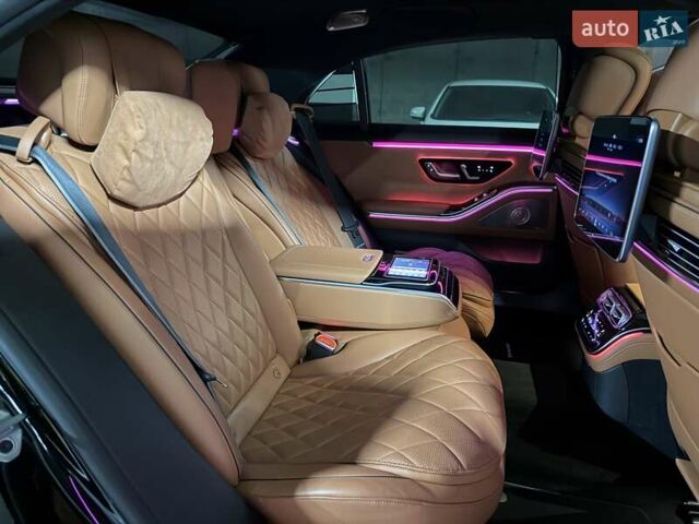 Черный Мерседес С Класс, объемом двигателя 3.98 л и пробегом 66 тыс. км за 124000 $, фото 31 на Automoto.ua