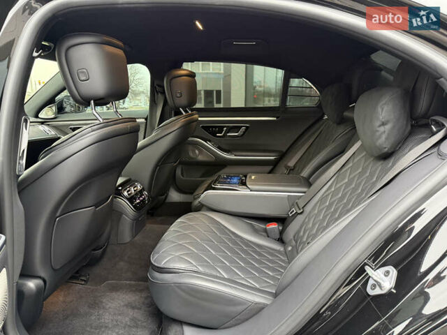 Черный Мерседес С Класс, объемом двигателя 2.93 л и пробегом 77 тыс. км за 97000 $, фото 25 на Automoto.ua