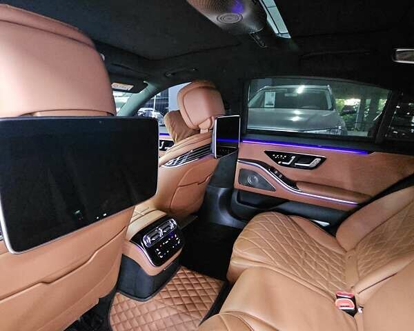 Черный Мерседес С Класс, объемом двигателя 2.93 л и пробегом 81 тыс. км за 117000 $, фото 2 на Automoto.ua