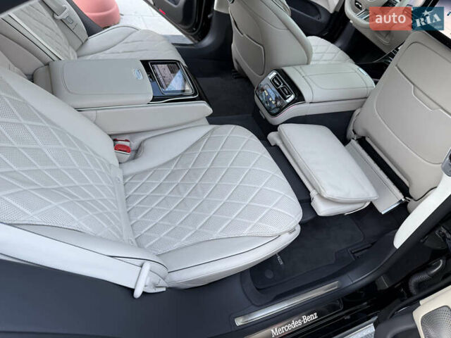 Черный Мерседес С Класс, объемом двигателя 3 л и пробегом 52 тыс. км за 130000 $, фото 97 на Automoto.ua