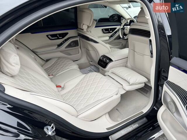 Чорний Мерседес С Клас, об'ємом двигуна 4 л та пробігом 38 тис. км за 134999 $, фото 35 на Automoto.ua