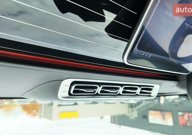 Черный Мерседес С Класс, объемом двигателя 3.98 л и пробегом 96 тыс. км за 92990 $, фото 18 на Automoto.ua