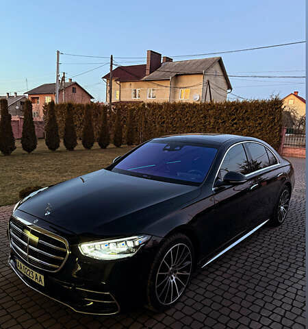Чорний Мерседес С Клас, об'ємом двигуна 2.93 л та пробігом 75 тис. км за 91999 $, фото 2 на Automoto.ua