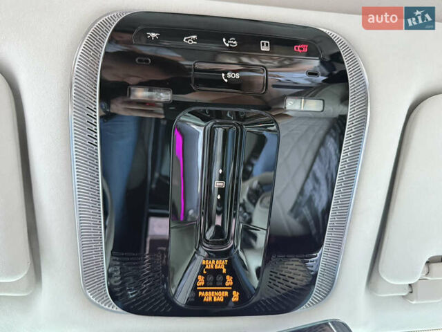 Чорний Мерседес С Клас, об'ємом двигуна 3 л та пробігом 52 тис. км за 135000 $, фото 93 на Automoto.ua