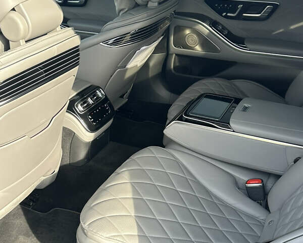 Черный Мерседес С Класс, объемом двигателя 3 л и пробегом 107 тыс. км за 110000 $, фото 23 на Automoto.ua