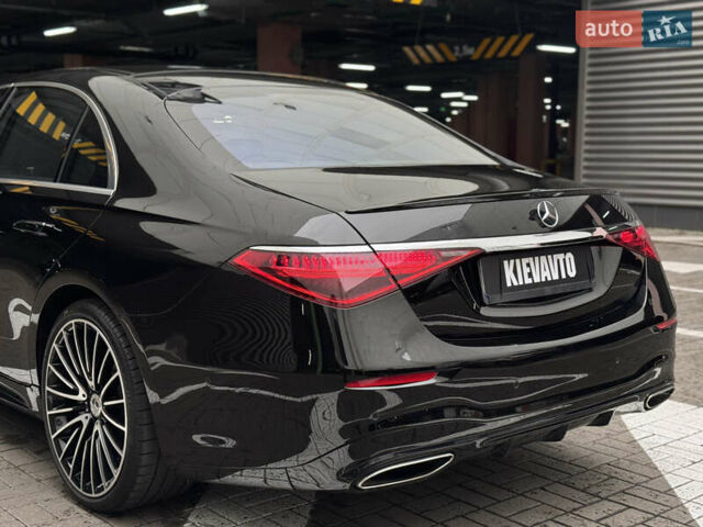 Черный Мерседес С Класс, объемом двигателя 4 л и пробегом 65 тыс. км за 105000 $, фото 13 на Automoto.ua