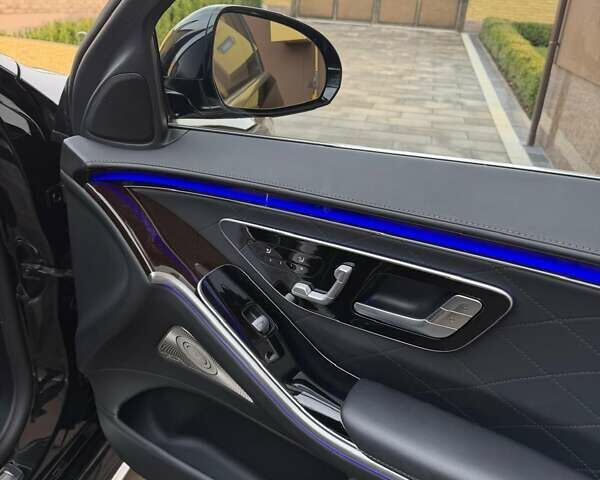 Чорний Мерседес С Клас, об'ємом двигуна 3 л та пробігом 64 тис. км за 139800 $, фото 9 на Automoto.ua