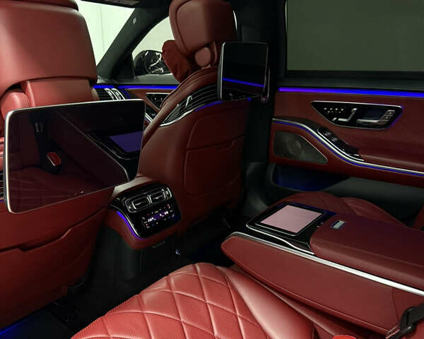 Чорний Мерседес С Клас, об'ємом двигуна 2.93 л та пробігом 130 тис. км за 96000 $, фото 18 на Automoto.ua