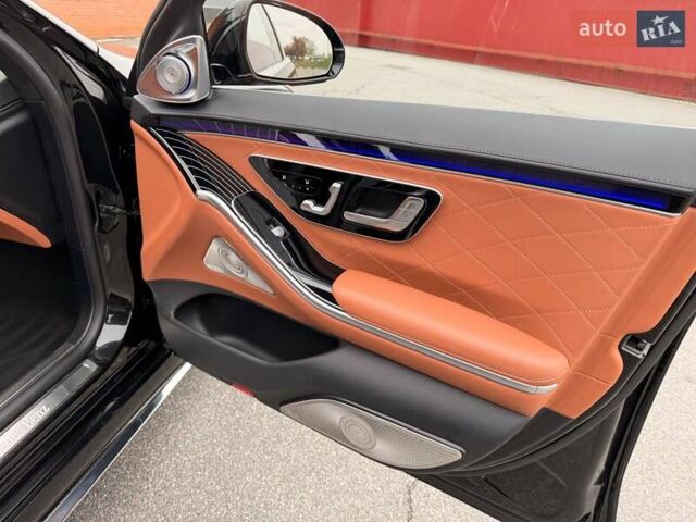 Чорний Мерседес С Клас, об'ємом двигуна 3.98 л та пробігом 62 тис. км за 129900 $, фото 54 на Automoto.ua