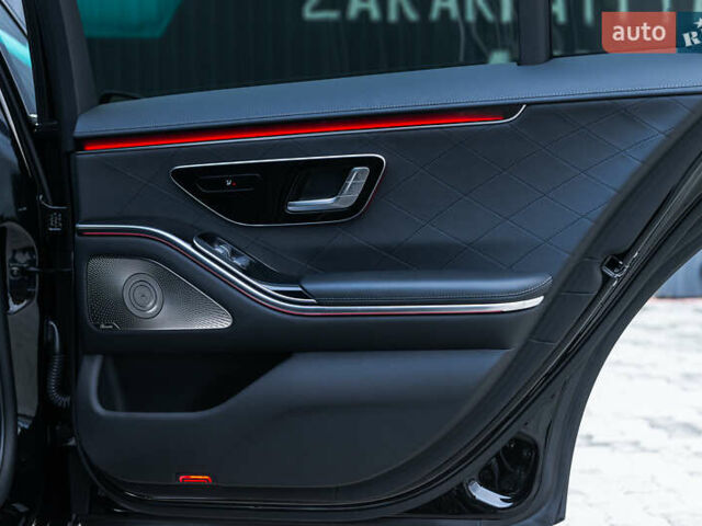 Чорний Мерседес С Клас, об'ємом двигуна 2.93 л та пробігом 98 тис. км за 105000 $, фото 30 на Automoto.ua