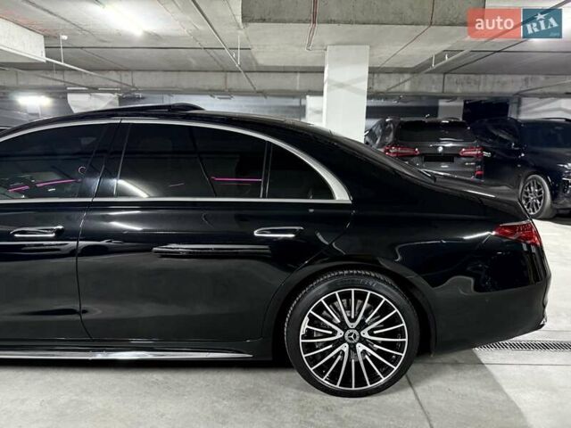 Черный Мерседес С Класс, объемом двигателя 3.98 л и пробегом 66 тыс. км за 124000 $, фото 6 на Automoto.ua
