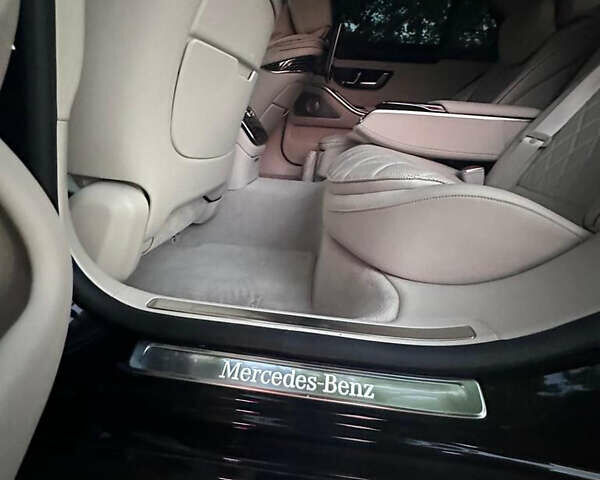 Черный Мерседес С Класс, объемом двигателя 3 л и пробегом 104 тыс. км за 88800 $, фото 8 на Automoto.ua