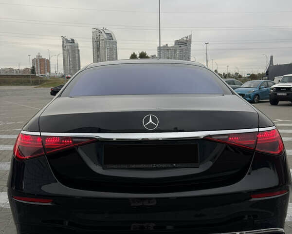 Черный Мерседес С Класс, объемом двигателя 3.98 л и пробегом 96 тыс. км за 107700 $, фото 2 на Automoto.ua