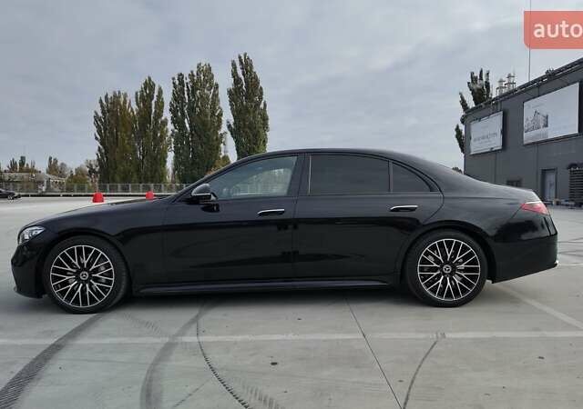 Черный Мерседес С Класс, объемом двигателя 3.98 л и пробегом 96 тыс. км за 92990 $, фото 2 на Automoto.ua