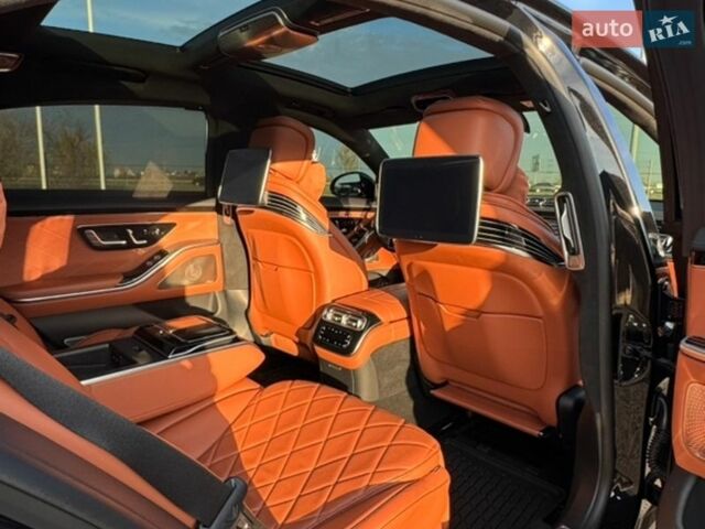 Чорний Мерседес С Клас, об'ємом двигуна 3 л та пробігом 78 тис. км за 108999 $, фото 29 на Automoto.ua