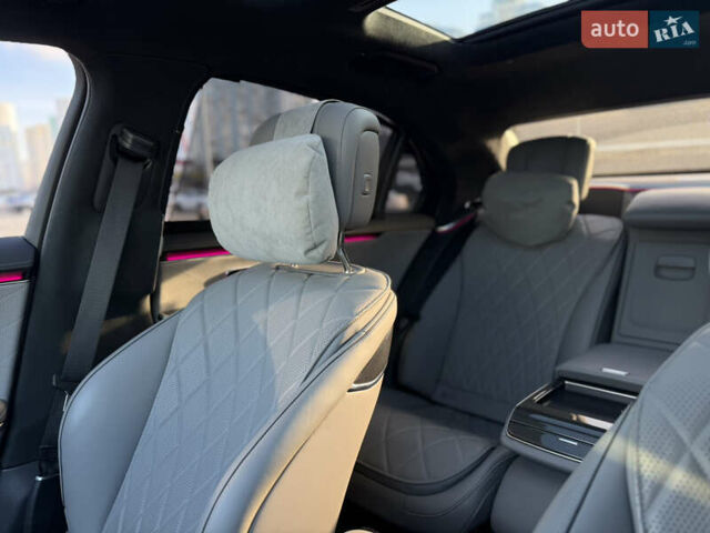 Черный Мерседес С Класс, объемом двигателя 3.98 л и пробегом 36 тыс. км за 110000 $, фото 19 на Automoto.ua