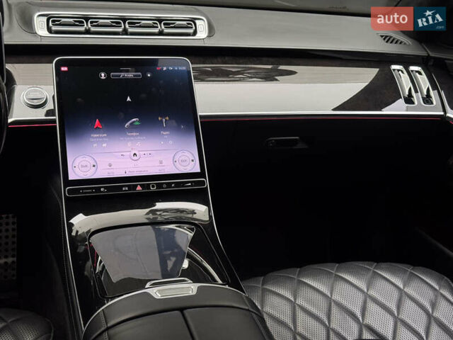 Черный Мерседес С Класс, объемом двигателя 4 л и пробегом 65 тыс. км за 105000 $, фото 24 на Automoto.ua