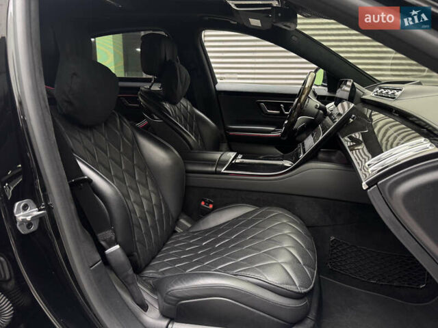 Черный Мерседес С Класс, объемом двигателя 4 л и пробегом 65 тыс. км за 105000 $, фото 33 на Automoto.ua