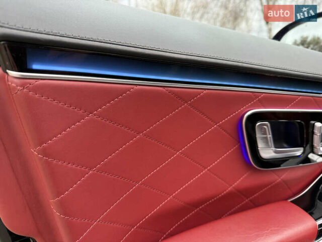 Черный Мерседес С Класс, объемом двигателя 3.98 л и пробегом 46 тыс. км за 149900 $, фото 71 на Automoto.ua