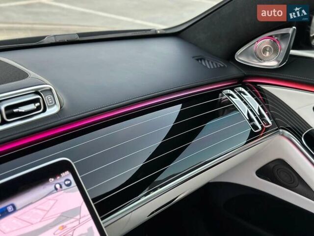 Черный Мерседес С Класс, объемом двигателя 3.98 л и пробегом 25 тыс. км за 180000 $, фото 95 на Automoto.ua