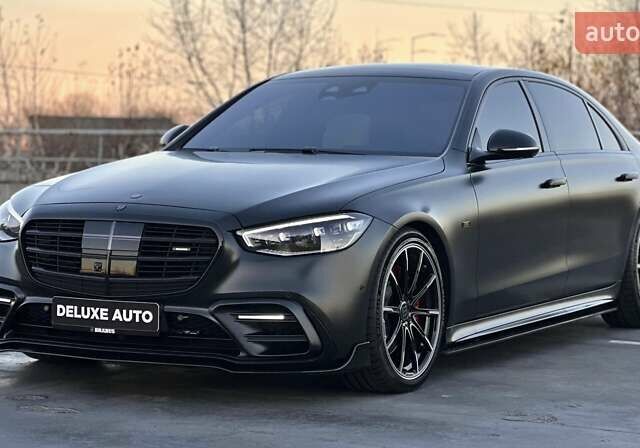 Черный Мерседес С Класс, объемом двигателя 3.98 л и пробегом 25 тыс. км за 180000 $, фото 5 на Automoto.ua